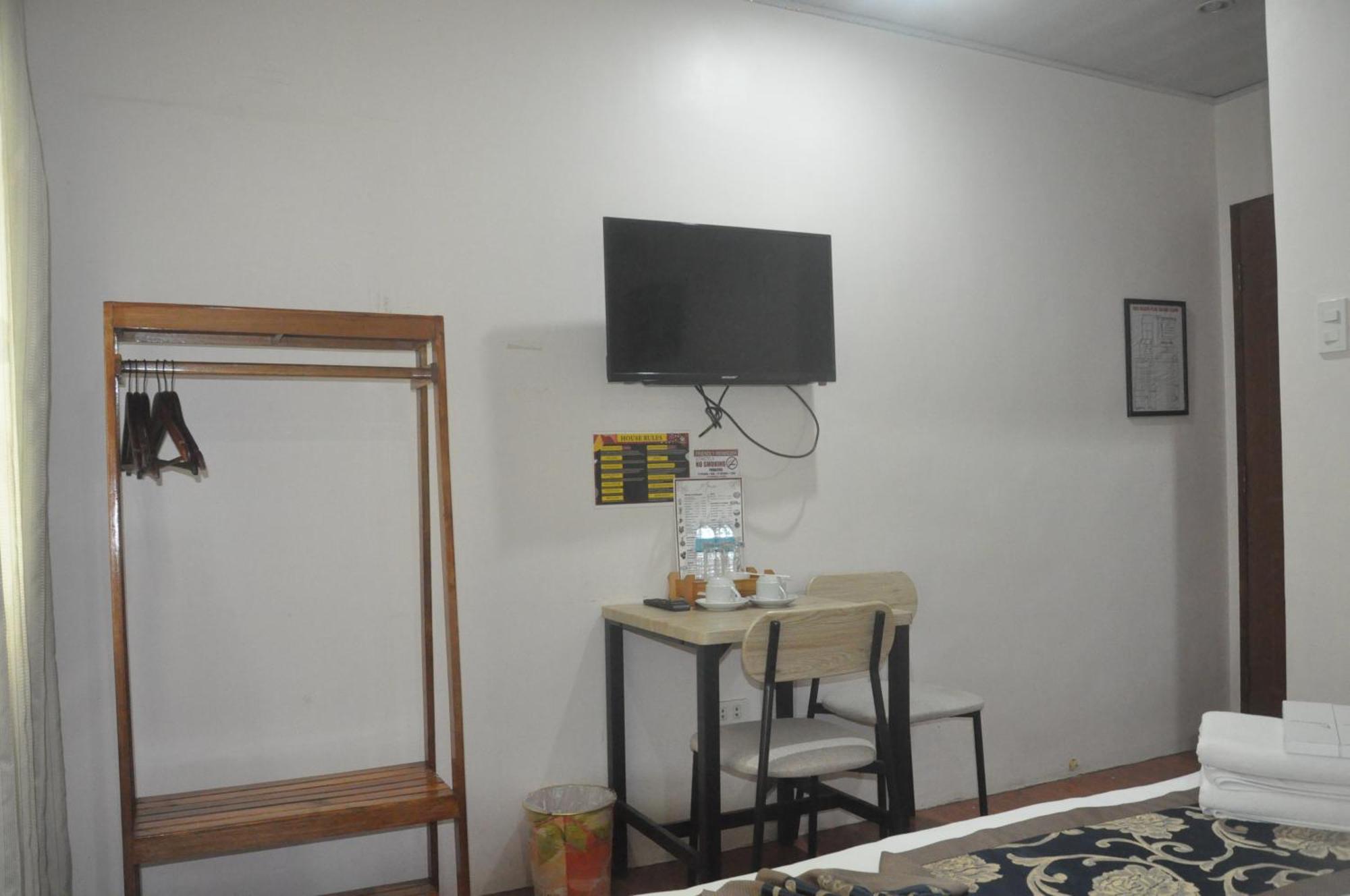 A&A Plaza Hotel Puerto Princesa Екстер'єр фото