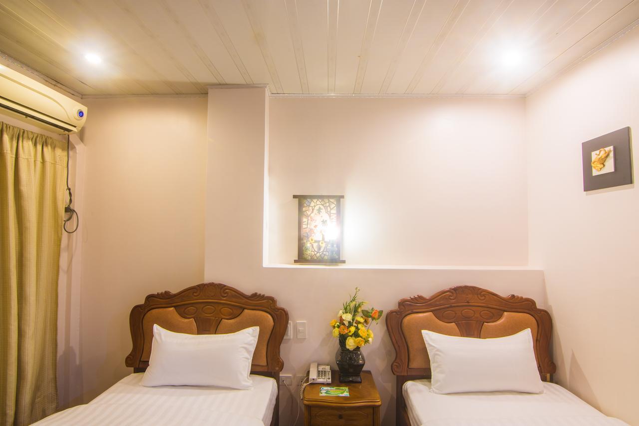 A&A Plaza Hotel Puerto Princesa Екстер'єр фото